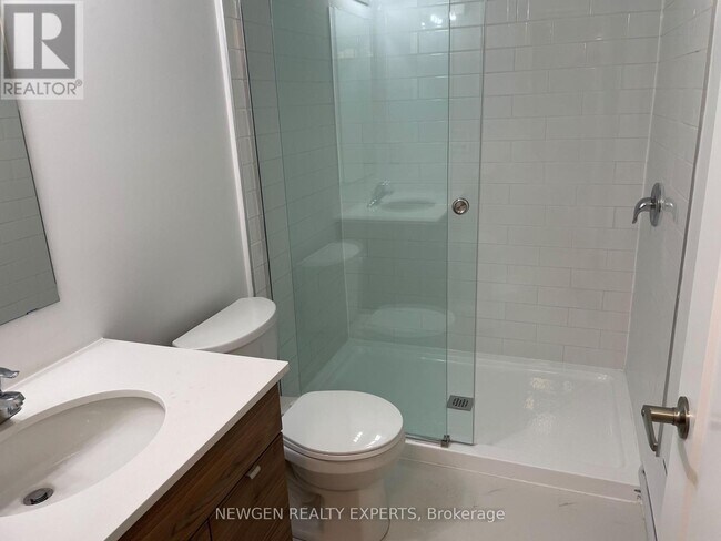 Photo - 253 Dain Ave