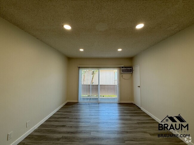 Building Photo - 5433 Sepulveda Blvd Unit 16 Rental