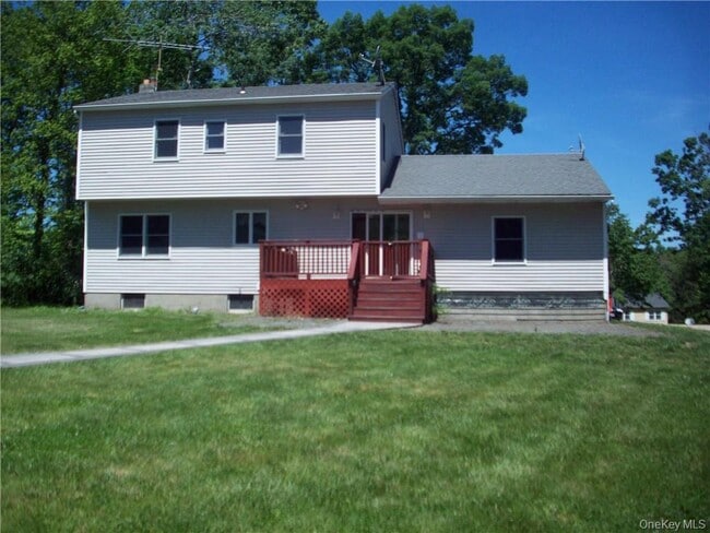 6 Regent Dr