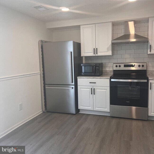 9016 St Steven Ct