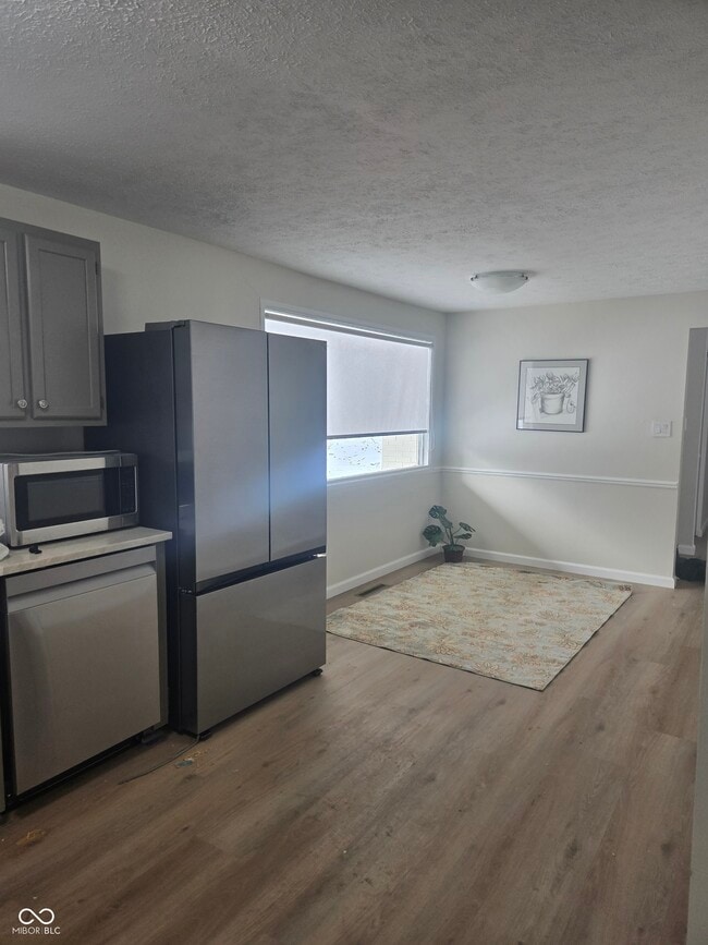 Photo - 10155 Orchard Park Dr W