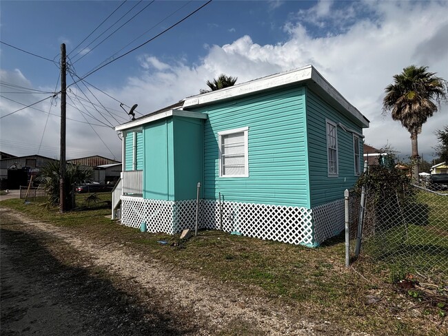 Photo - 4125 Avenue M