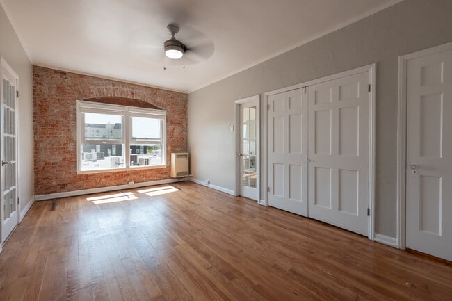 Gailmore Apartments