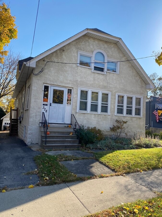 Photo - 328 S 3rd St Rental