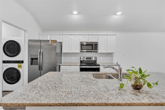 Photo - 1405 Jasper Gdn Ct