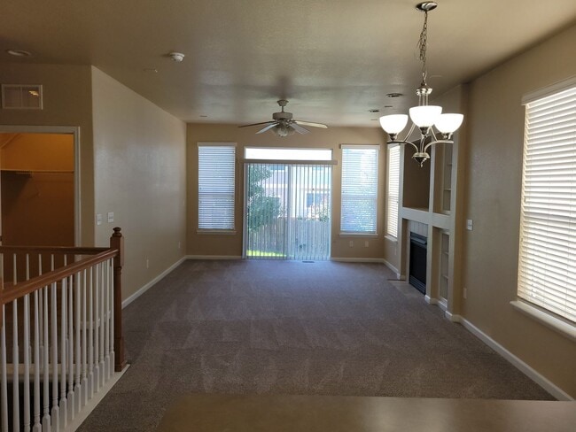 7747 Mountain Laurel Dr