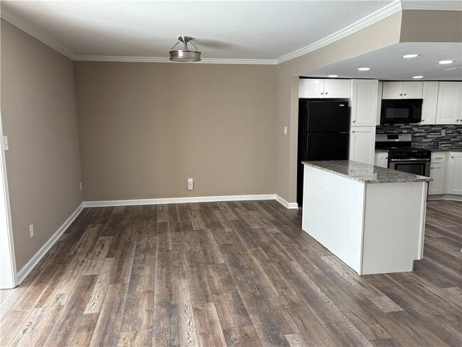 Photo - 2187 Palmyra Dr