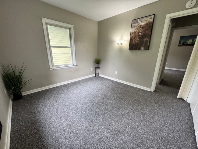 Photo - 2 bed, 1 bath home for rent in Hudson available IMMEDIATELY