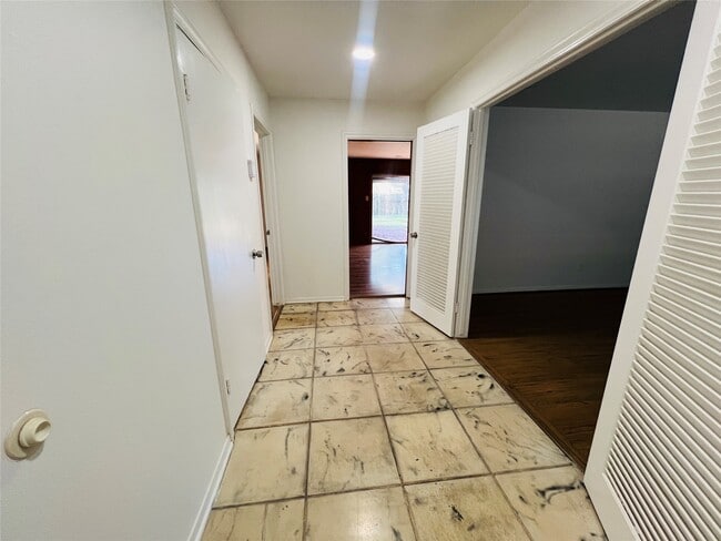 Photo - 5511 Willowbend Blvd