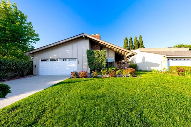 Charming 3-Bedroom Home in Quiet Irvine Ne... - Charming 3-Bedroom Home in Quiet Irvine Ne...