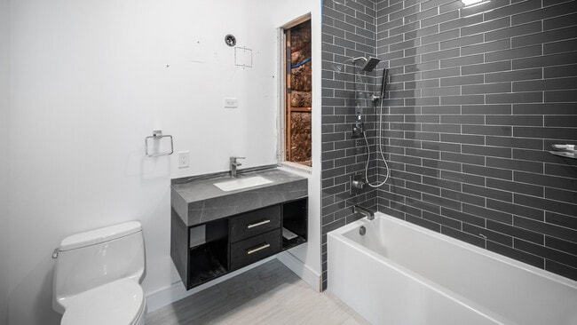 Photo - 5 Washington St