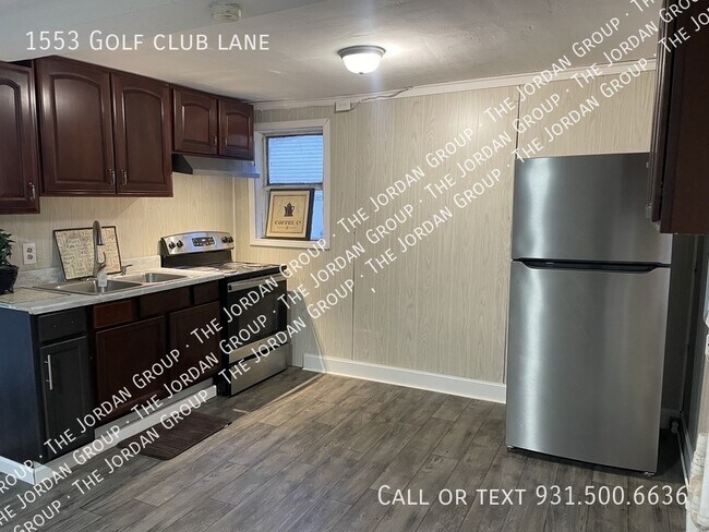 1553 Golf Club Ln