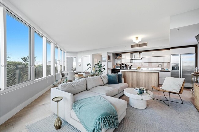 Photo - 2155 Washington Ct Unit 507