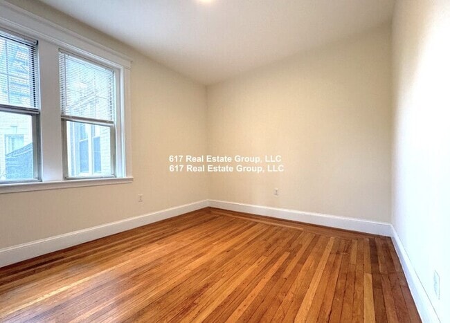Building Photo - 29 Park Dr Rental