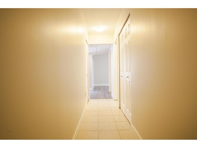 Photo - 11604-1175A 75A Ave.