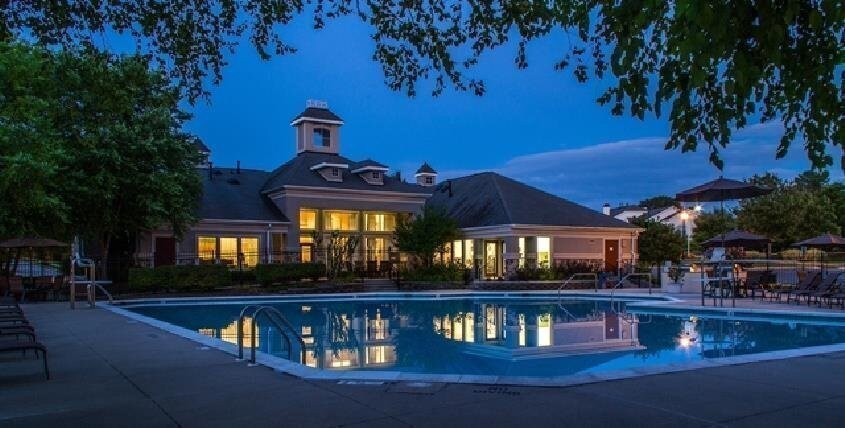 The Courts Of Avalon Apartments For Rent In Pikesville Md Forrent Com