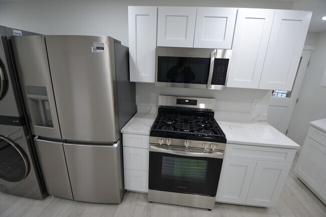 Photo - 15 Avalon St