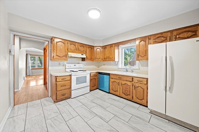 Photo - 5756 S Kolmar Ave