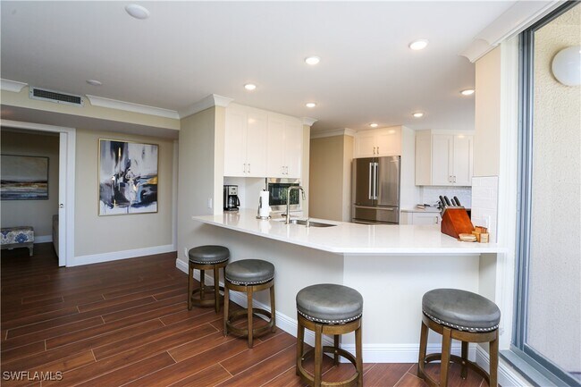 Photo - 4041 Gulf Shore Blvd N Unit 305