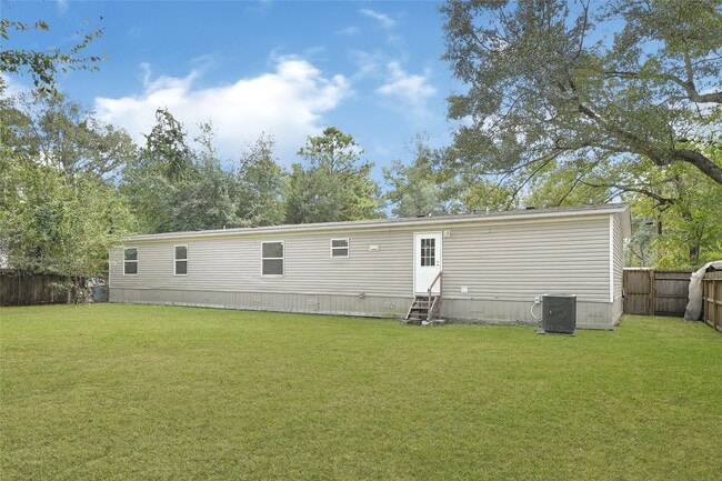 Photo - 18565 Huckleberry Ln