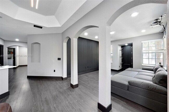 Photo - 1010 Belmont Pl Unidad 1010