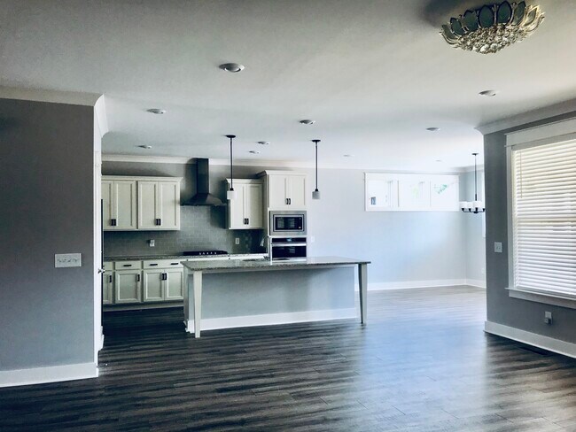 Photo - 3038 Oxford Dr