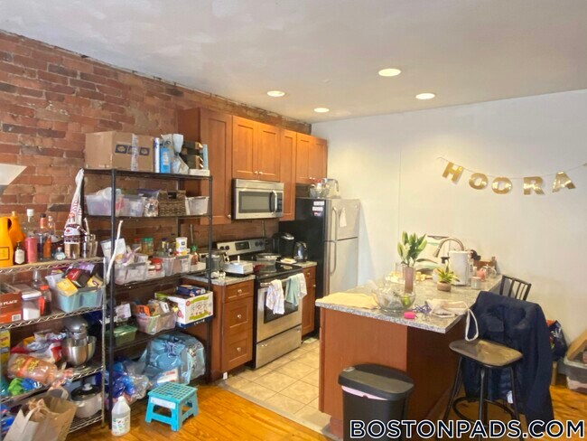 Building Photo - 610 Columbus Ave