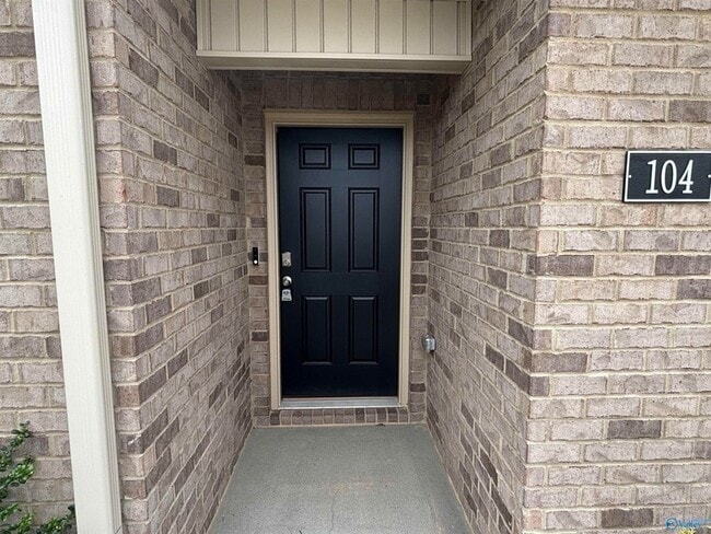 Photo - 104 Settlement Dr
