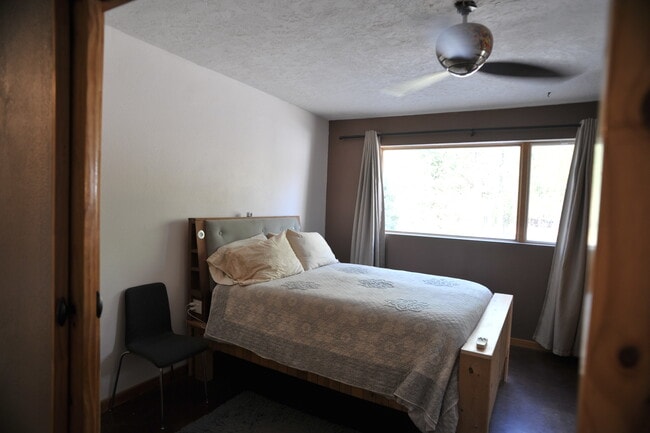 Photo - 15871 Deedon Rd