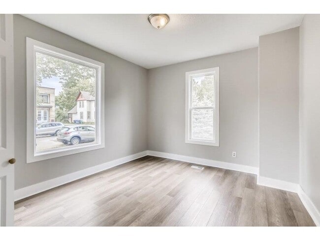 Photo - 1846 Polk St NE Unit 1