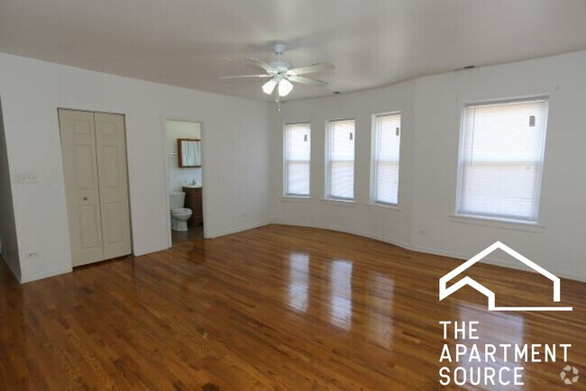 Building Photo - 4529 N Malden St Unit 1b Rental