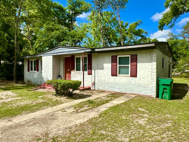 Photo - 2324 Sterling Pl