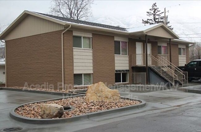 Building Photo - 315 E 600 S St