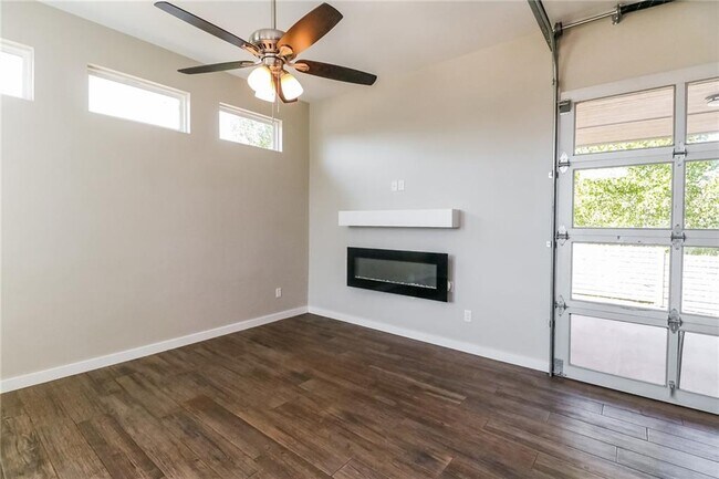 Photo - 11307 Paradise Out Ln