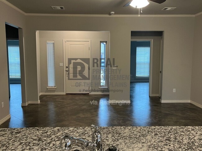 Photo - 7307 Vicky St