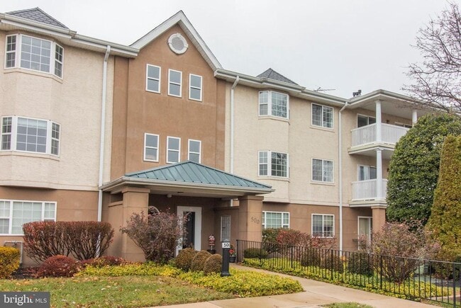 Building Photo - 509 Paoli Pointe Dr Unit 509M Rental