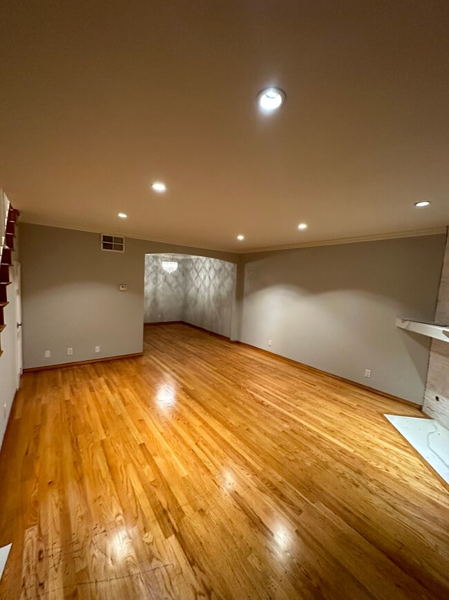 Building Photo - 1316 E California Ave Unit 10 Rental