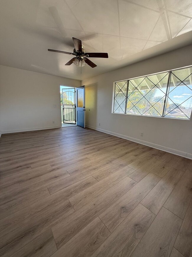 Photo - Medford Street Unidad Large One Bedroom