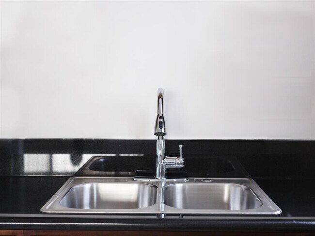 Photo - 4348 Lockwood