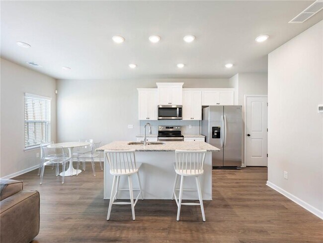 Photo - 7115 Chara Ln