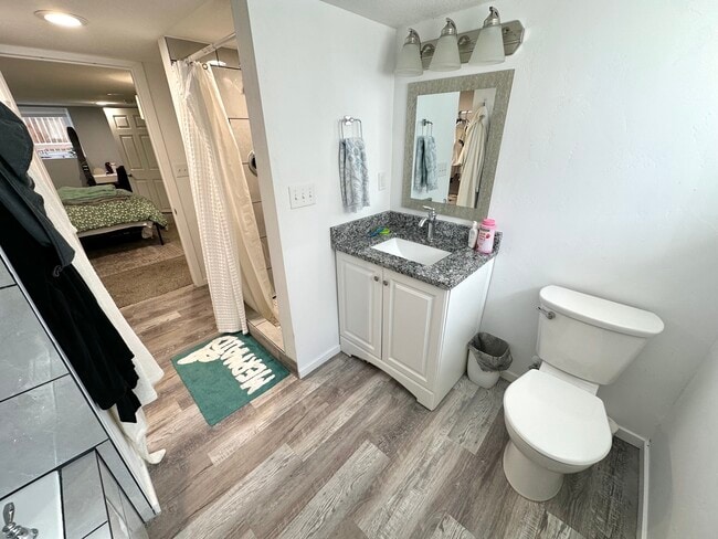 Photo - 382 N 200 W Unit Upstairs Bedroom 3 East Shared Bath