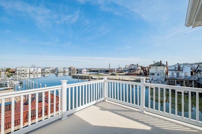 Building Photo - 69 N Harrisburg Ave