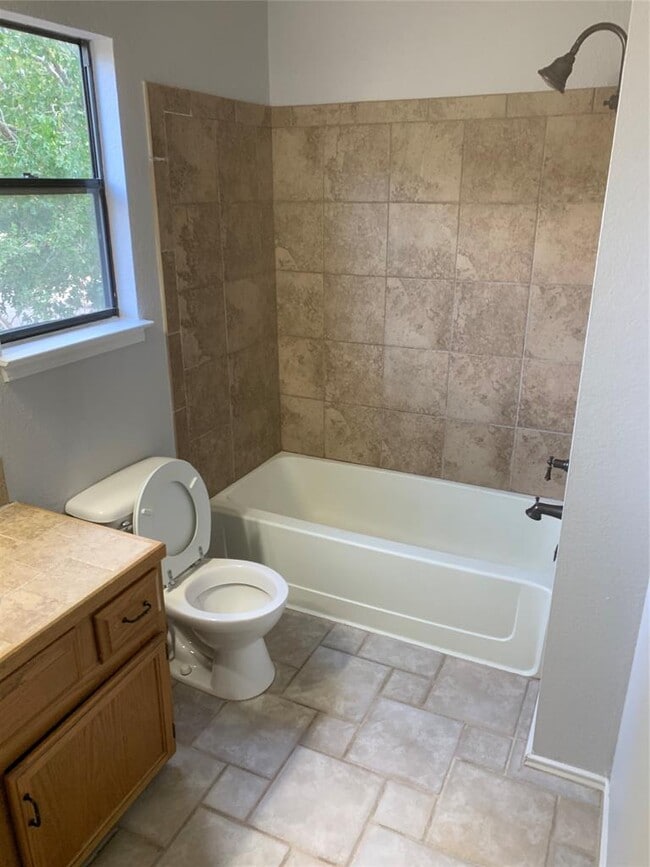 Photo - 807 Forest Trail