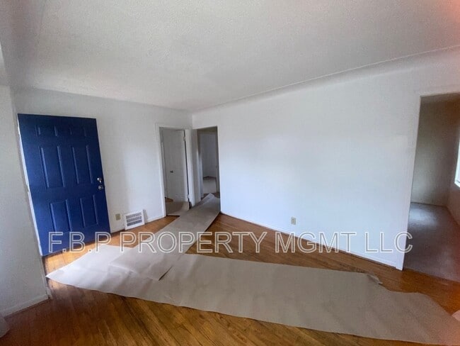 Photo - 20298 Goulburn Ave