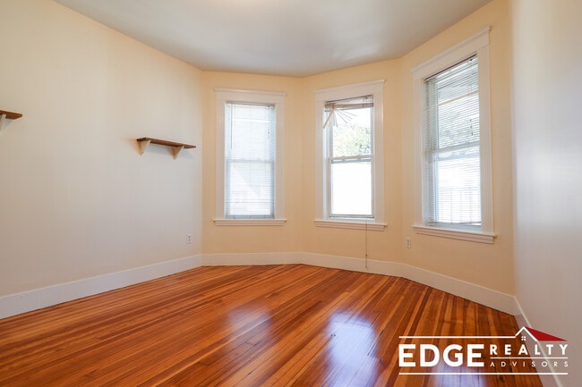 Photo - 86 Easton St Unit 3