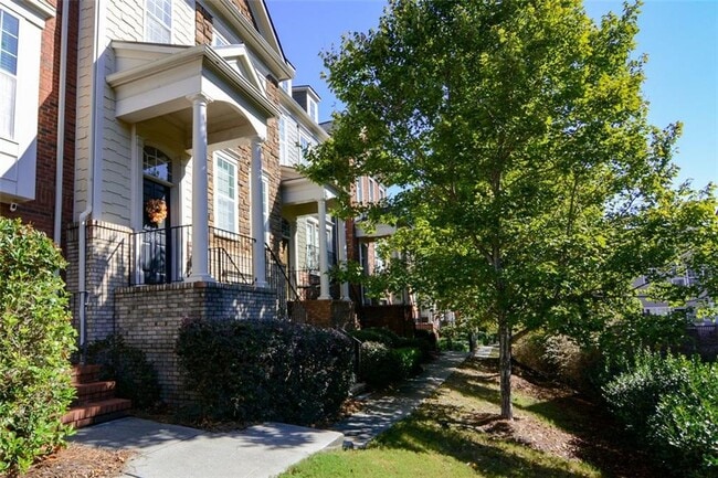 Photo - 2430 Natoma Ct SE