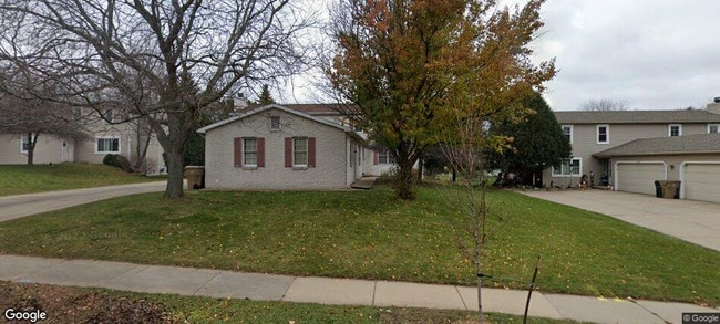 Front yard - 1110 N Gammon Rd Casa