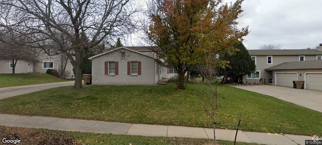 Building Photo - 1110 N Gammon Rd Rental
