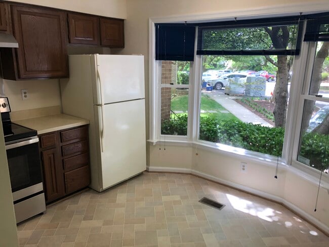 Photo - 2281 Idylwood Station Ln