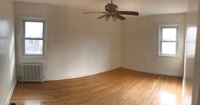 Bedroom - spacious - 929 Teaneck Road Unit C4